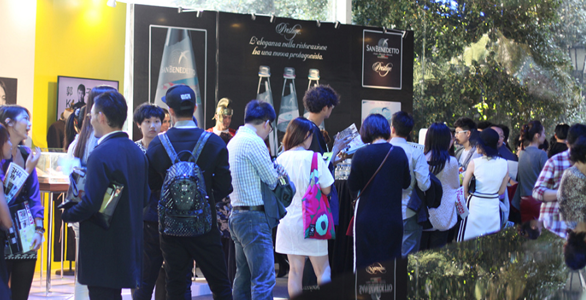 4圣碧濤礦泉水互動營銷